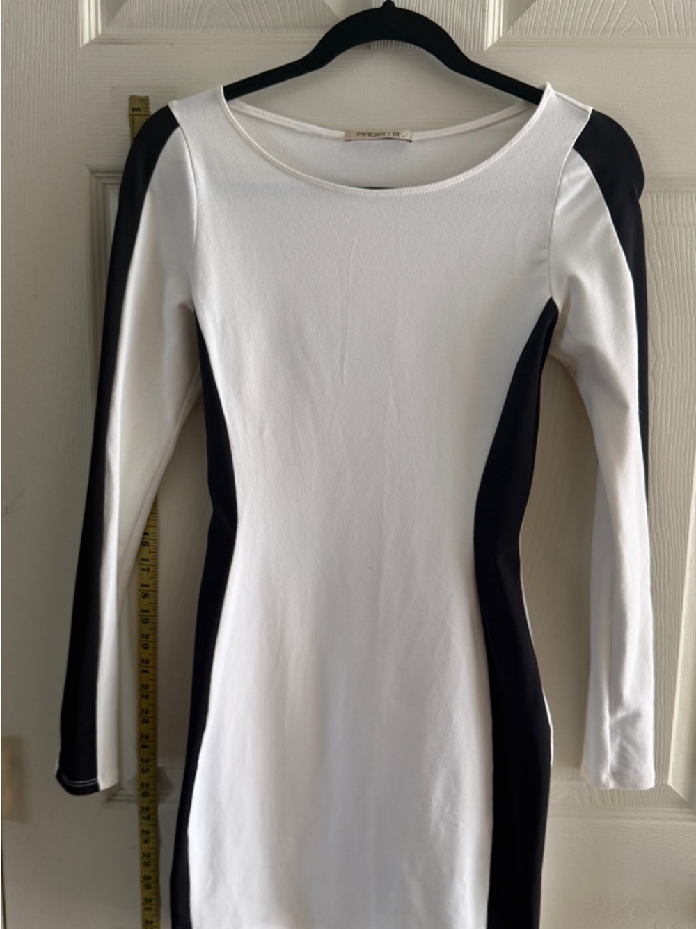 White & Black Long Sleeve Bodycon Dress